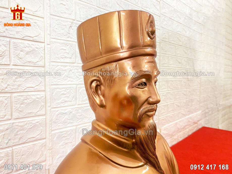 Từng đường nét trên pho tượng được khắc hoạ tỉ mỉ nhất